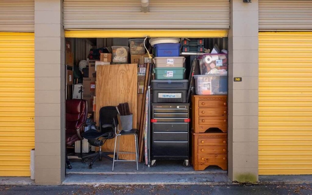 Self Storage Cleanouts
